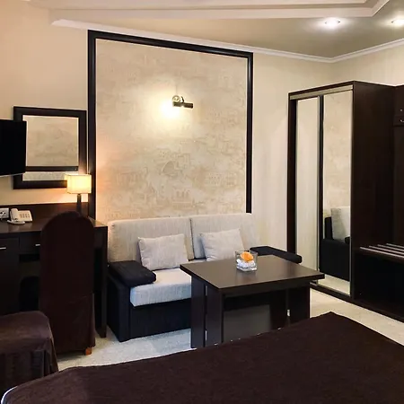 Hotel Eney Leopoli