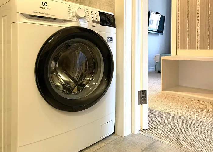 Eney Ξενοδοχείο *