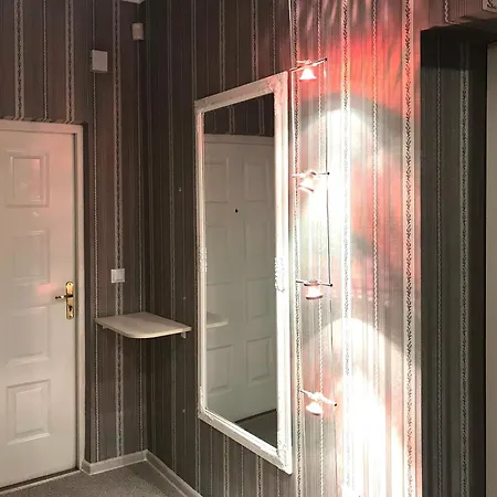 فندق Eney إلفيف